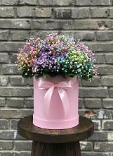 Цветочная композиция из Гипсофила и Розы в шляпной коробке в Лихославле