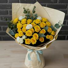 Букет цветов из:  Розы в Лихославле