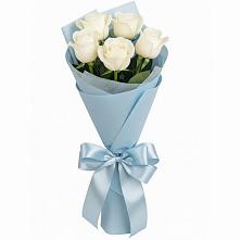 Букет 5 Белых роз Проуд в Лихославле