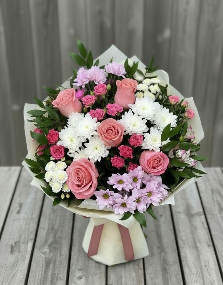Букет цветов из: Альстромерии, Гвоздики, Розы и Хризантемы в Лихославле