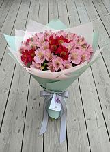 Букет цветов из:  Альстромерии в Лихославле