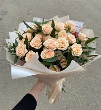 Букет Кремовые розы Латте в Лихославле
