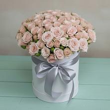 Цветочная композиция из Розы в шляпной коробке в Лихославле