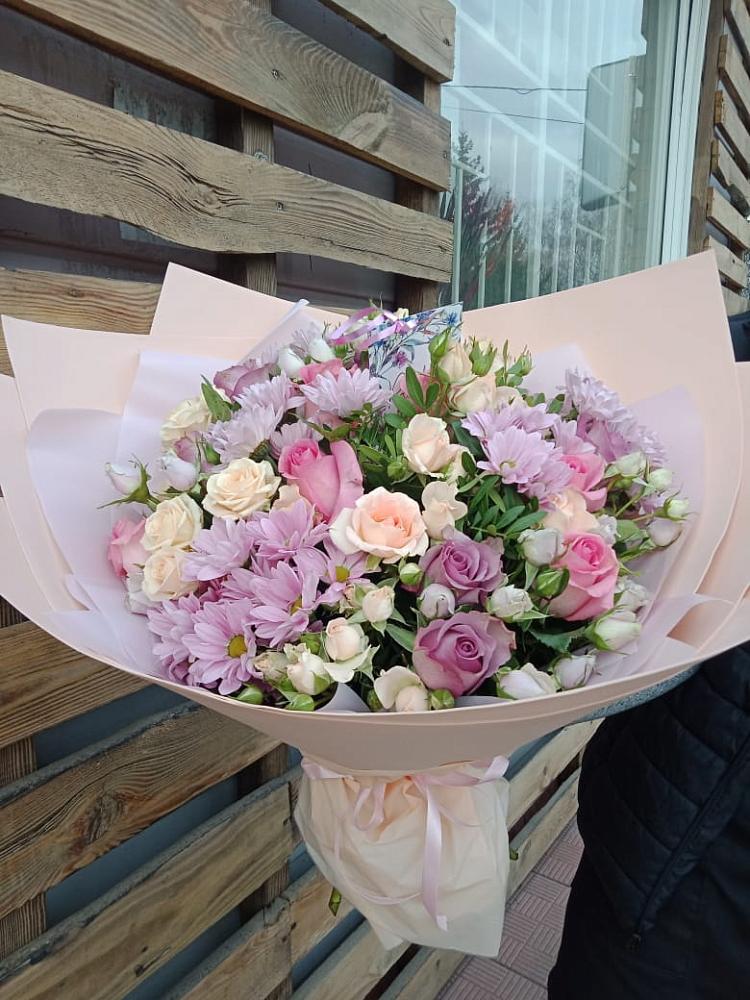 Букет цветов из: Розы и Хризантемы в Лихославле