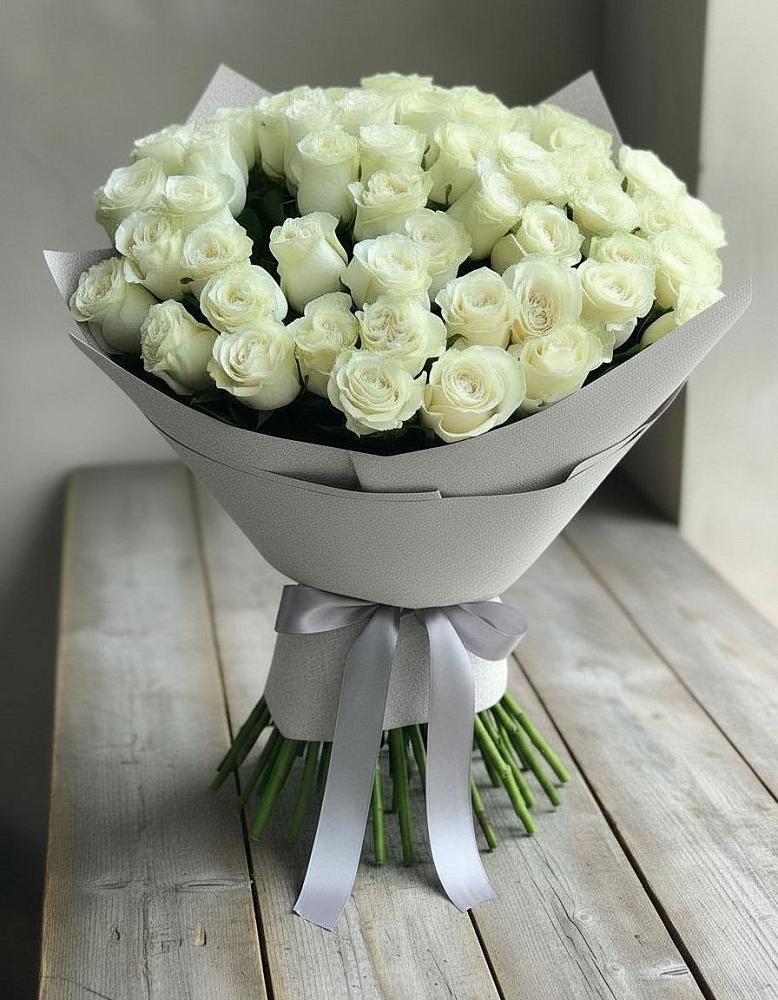 Букет 35 Белых роз в Лихославле
