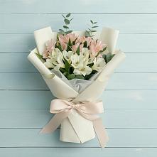 Букет цветов из:  Альстромерии #REPLACE_PRED# Лихославле