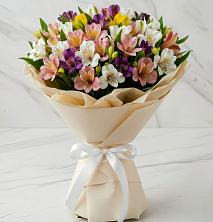 Букет цветов из:  Альстромерии в Лихославле