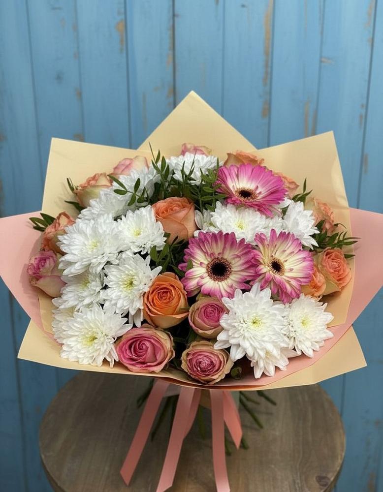 Букет цветов из: Розы, Герберы и Хризантемы в Лихославле