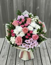 Букет цветов из:  Альстромерии, Гвоздики, Розы и Хризантемы в Лихославле