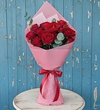 Букет цветов из:  Розы в Лихославле