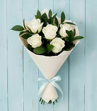 Букет цветов из:  Розы в Лихославле