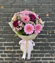 Букет цветов из:  Герберы и Хризантемы в Лихославле