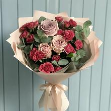 Букет цветов из:  Гвоздики и Розы в Лихославле