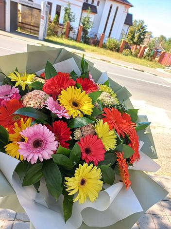 Букет цветов из: Герберы в Лихославле