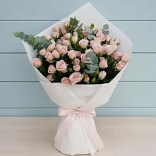 Букет цветов из:  Розы в Лихославле