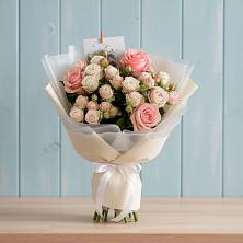 Букет цветов из:  Розы в Лихославле