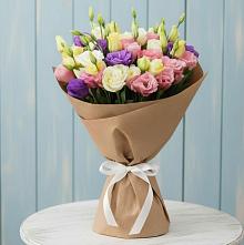 Букет цветов из:  Лизиантусы в Лихославле