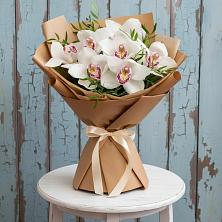 Букет цветов из:  Орхидеи и Розы в Лихославле